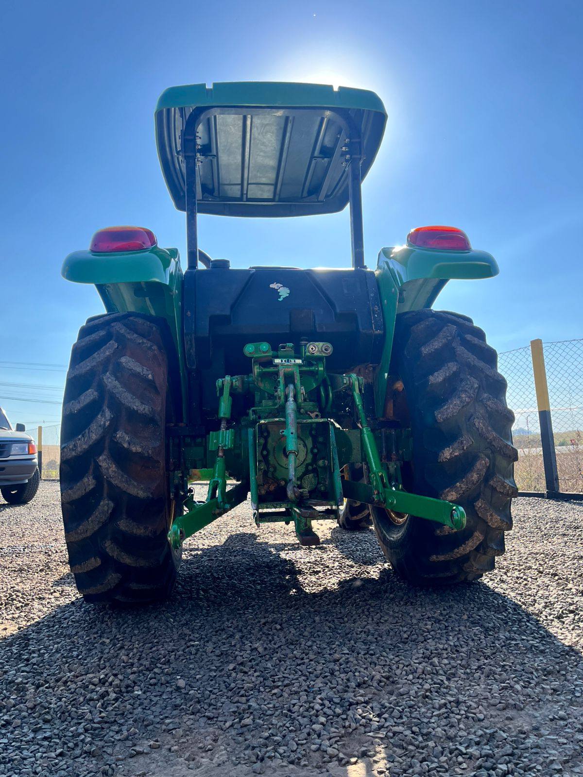 JOHN DEERE 5055E - foto 4