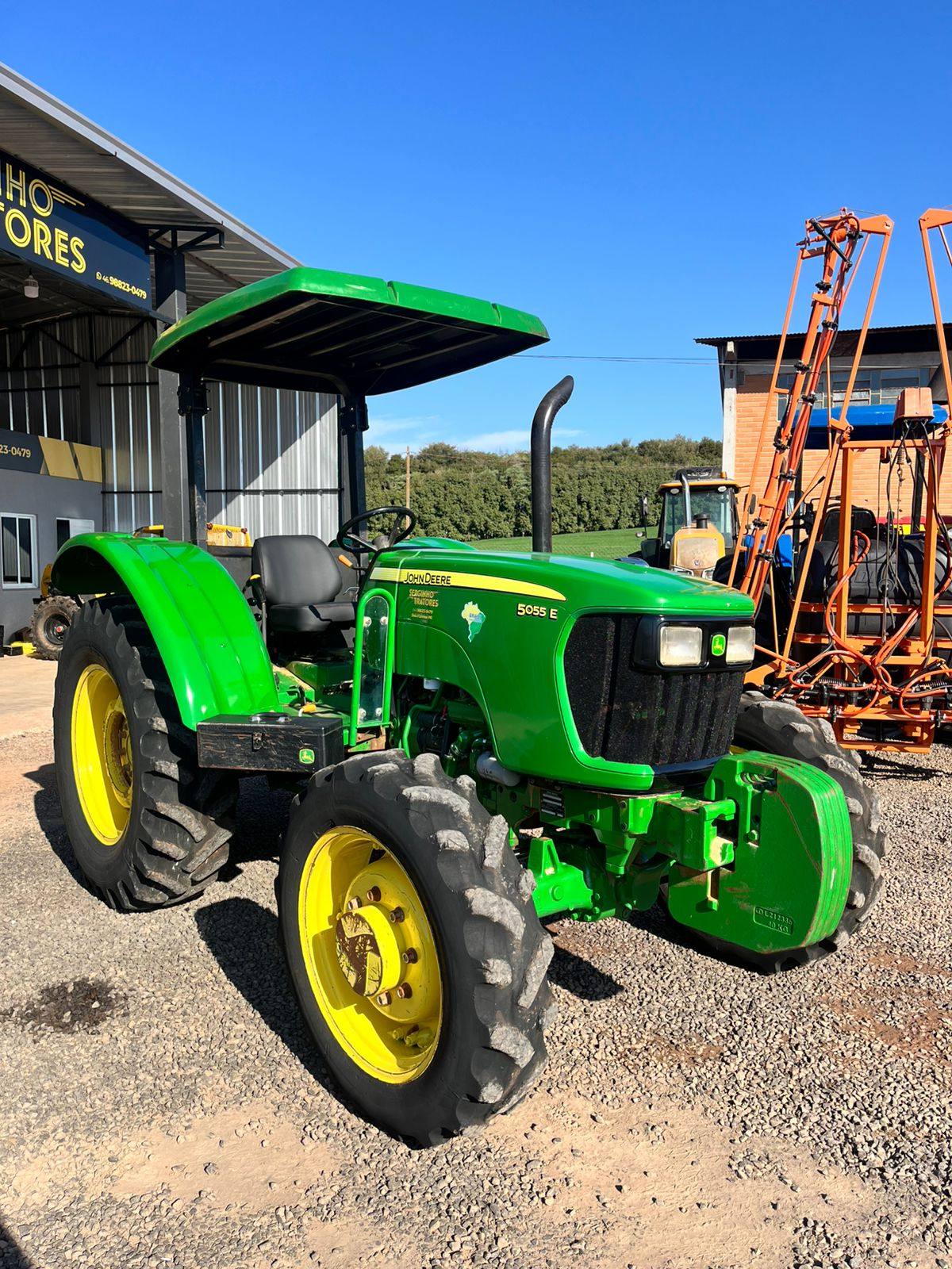 JOHN DEERE 5055E - foto 2